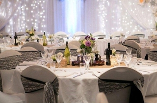 Wedding Venue - Comfort Hotel  Cleveland - The Emerald Room 1 on Veilability