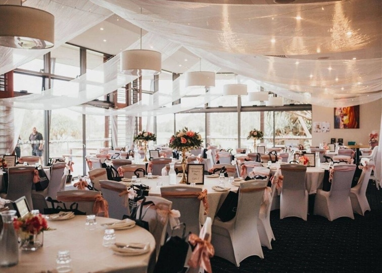 Wedding Venue - Pacific Harbour Golf & Country Club - Pacific Harbour Function Room 1 on Veilability