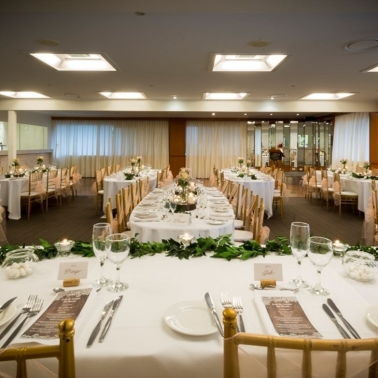 Wedding Venue - The Golden Ox - Grande Room 1 on Veilability